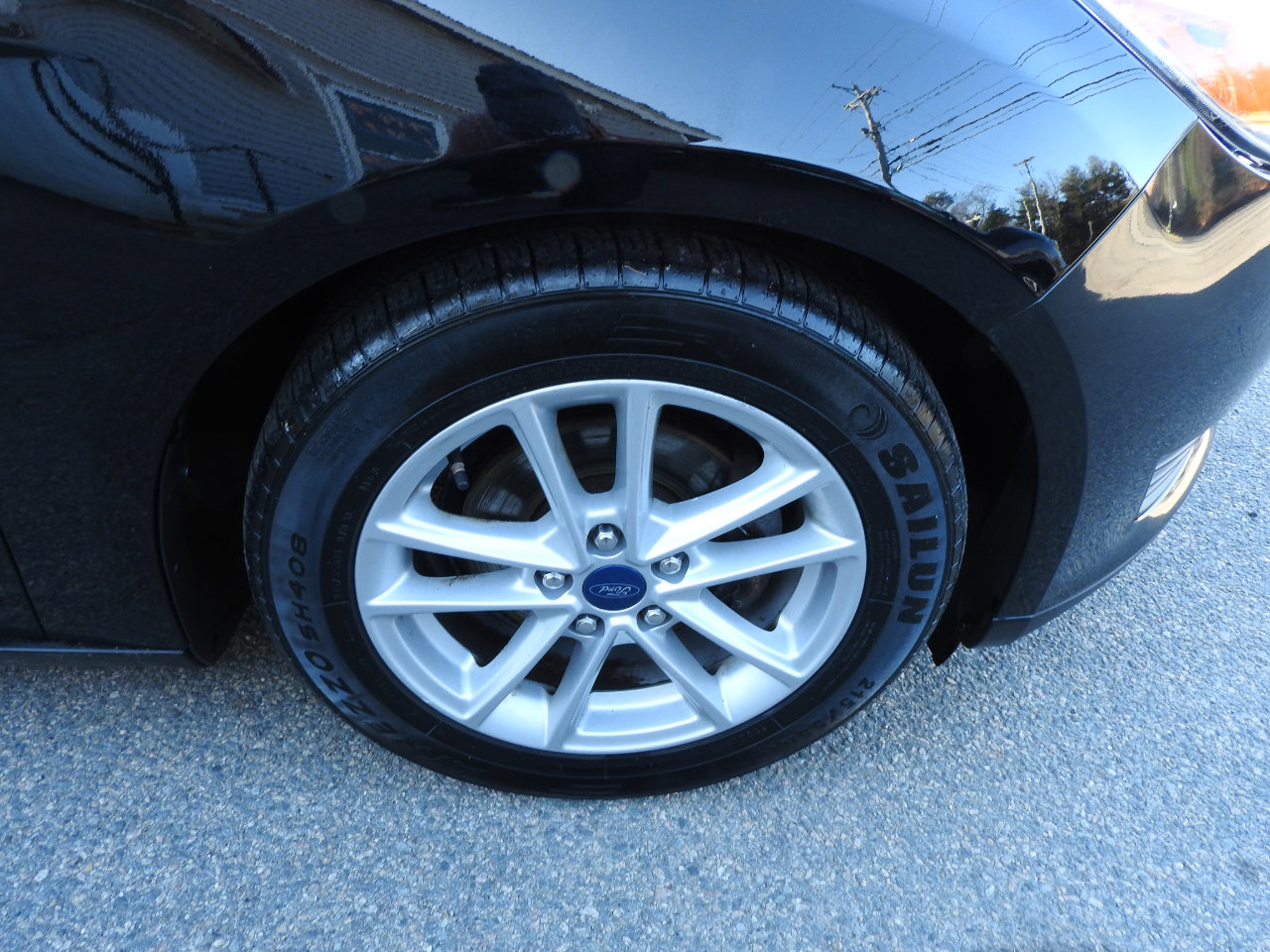 Used 2017 Ford Focus SE image 18