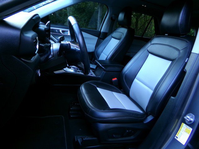 Certified 2024 Ford Explorer XLT w/ Equipment Group 202A AWD/4WD image 13