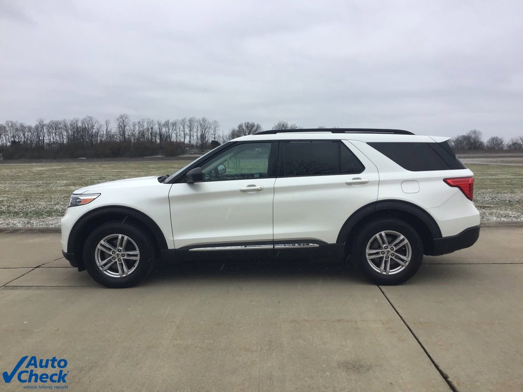 Used 2021 Ford Explorer XLT image 9