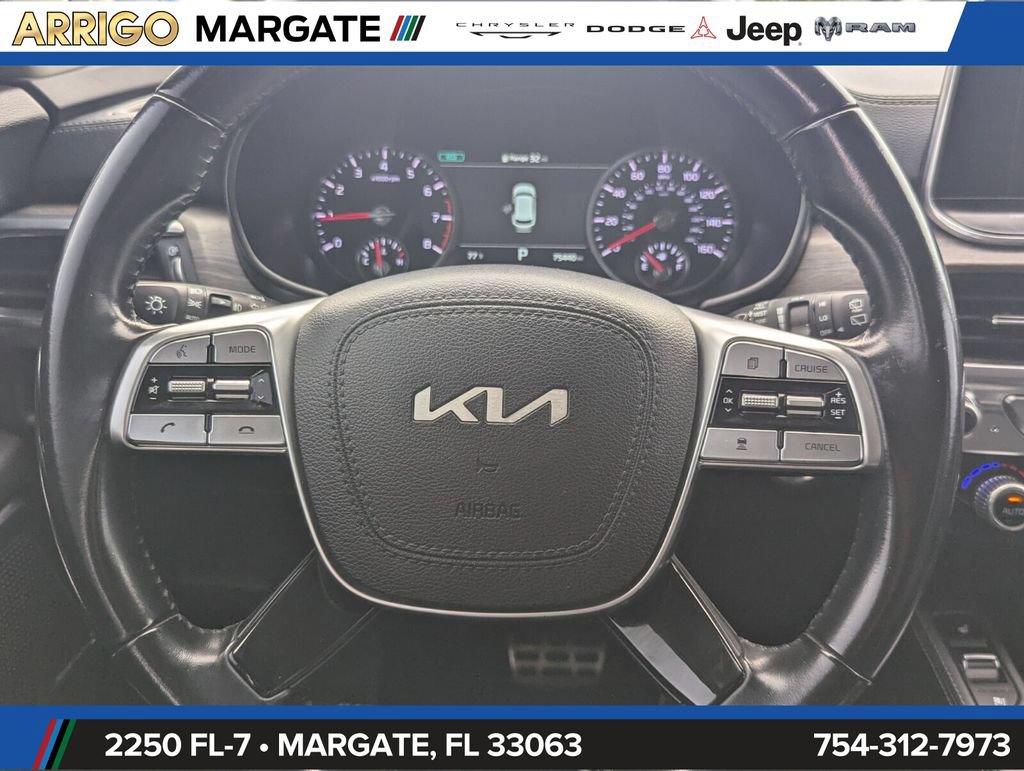 Used 2022 Kia Telluride SX w/ Towing Package FWD image 16