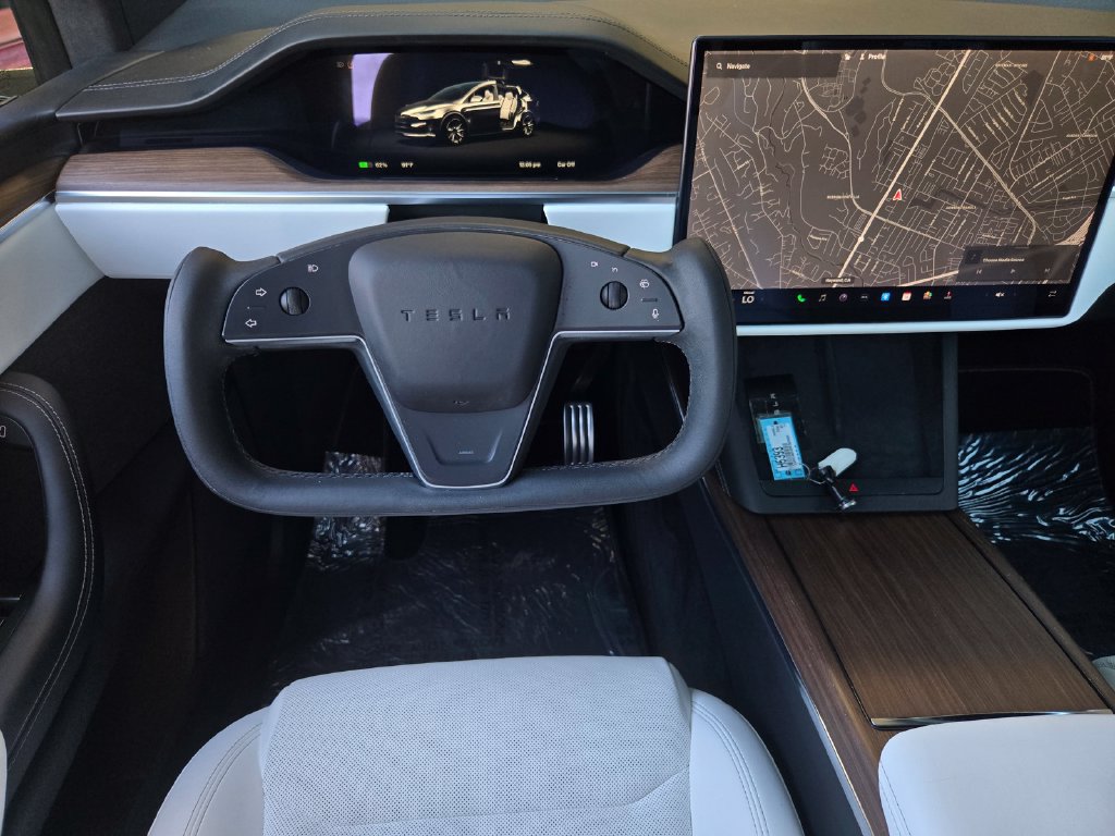 Used 2023 Tesla Model X AWD/4WD image 17