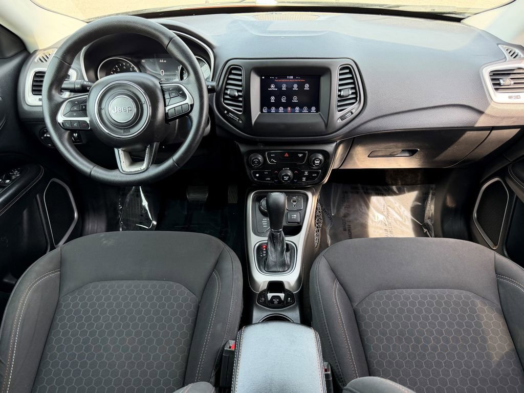Used 2018 Jeep Compass Sport w/ Tech Group image 15