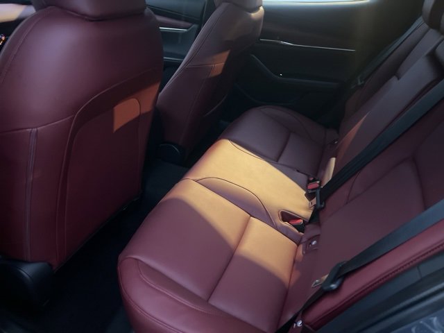 New 2026 MAZDA MAZDA3 Hatchback w/Premium Plus Pkg image 32