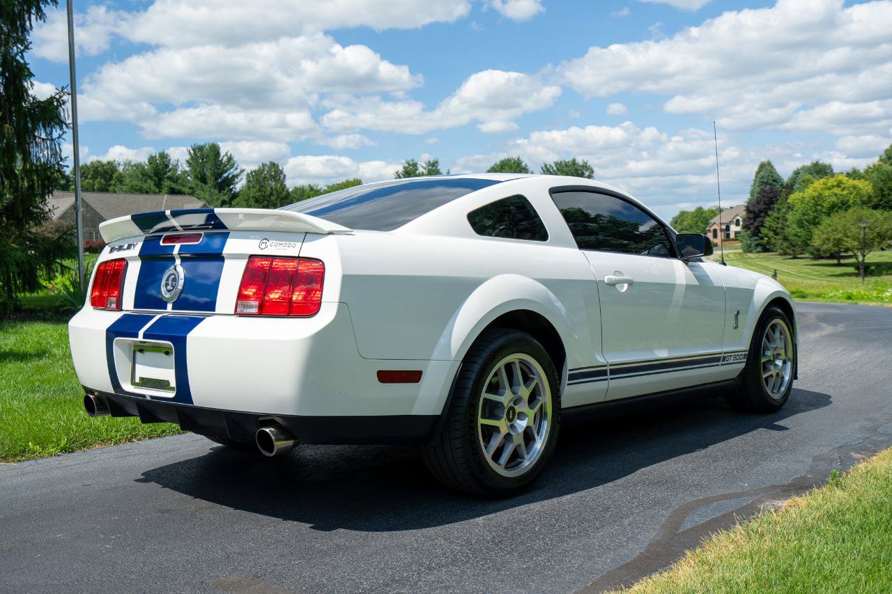 Used 2008 Ford Mustang Shelby GT500 RWD image 3