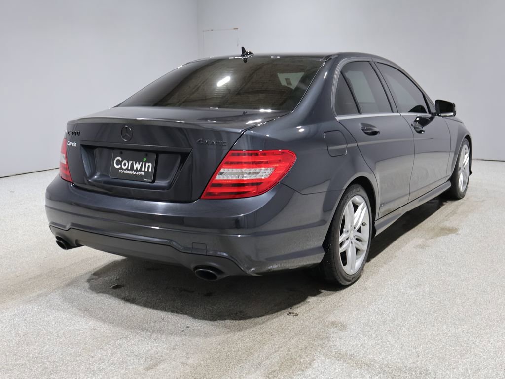 Used 2012 Mercedes-Benz C 300 4MATIC Sedan image 2
