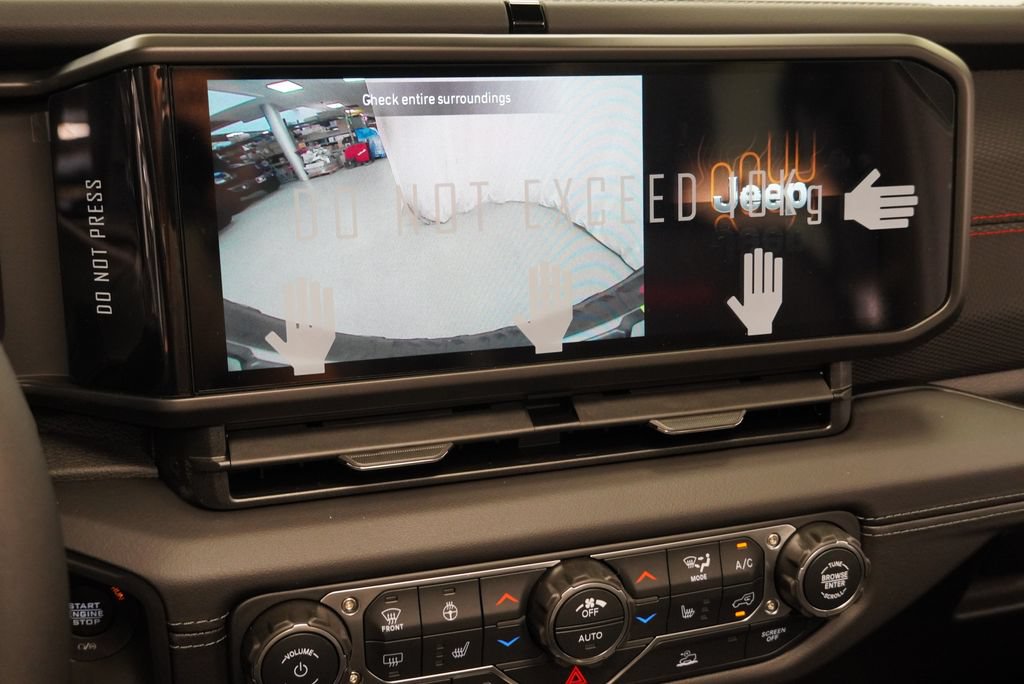 New 2026 Jeep Wrangler Unlimited Rubicon AWD/4WD image 23