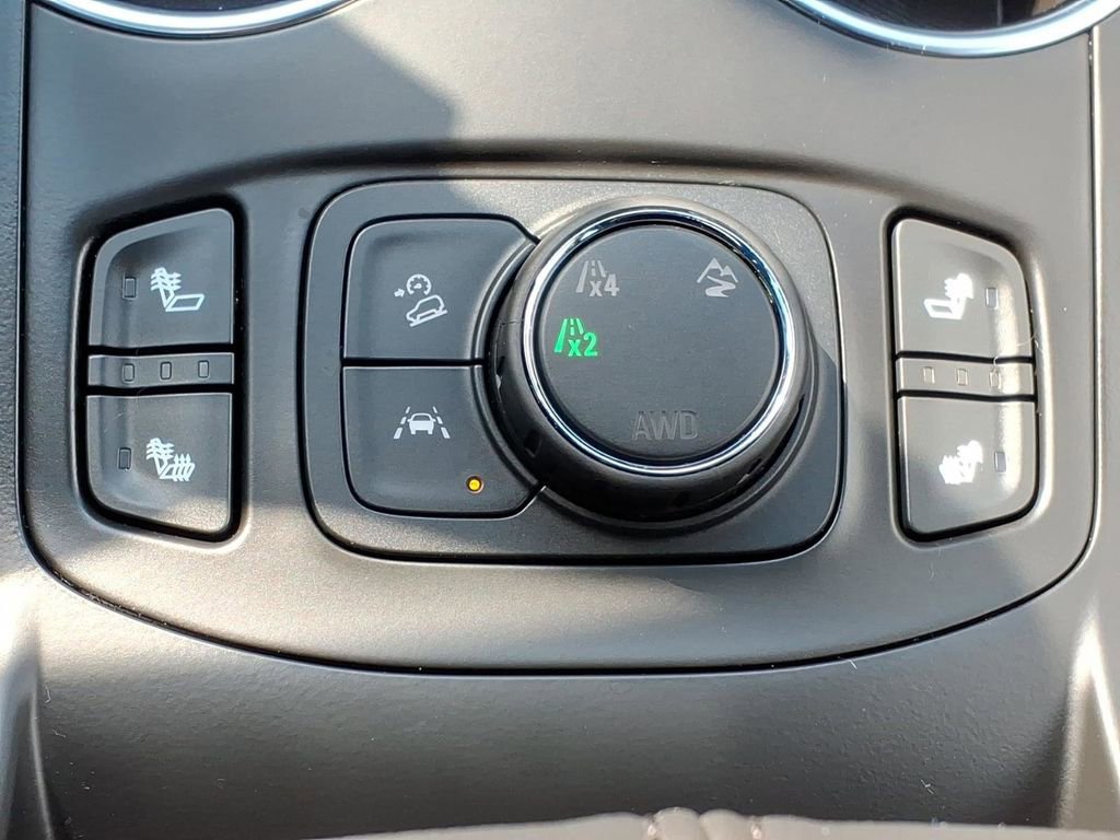 Used 2024 GMC Terrain SLT w/ LPO, Floor Liner Package image 19