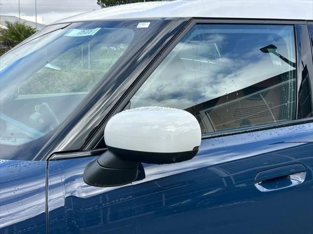 New 2025 MINI Cooper Countryman SE w/ Comfort Package Max image 9