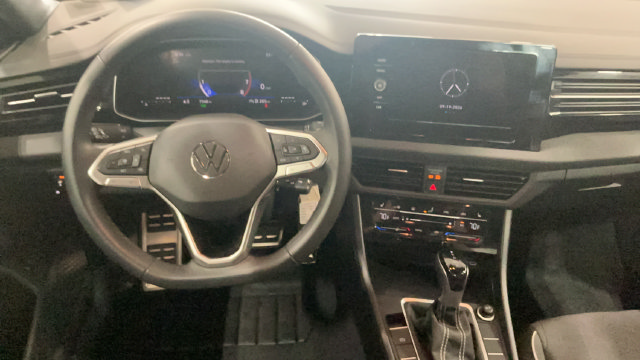 Used 2026 Volkswagen Jetta Sport FWD image 10