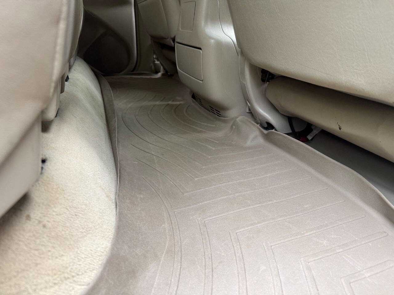 Used 2002 Lexus LX 470 4WD image 76