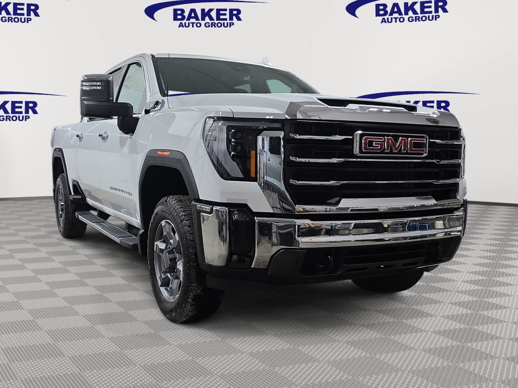 Used 2026 GMC Sierra 2500 SLT AWD/4WD image 3