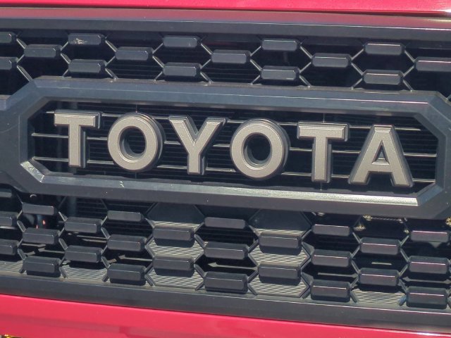 Used 2017 Toyota Tacoma TRD Pro AWD/4WD image 32