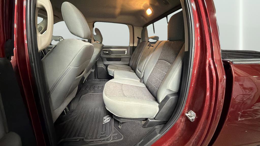 Used 2018 RAM 2500 Big Horn image 25