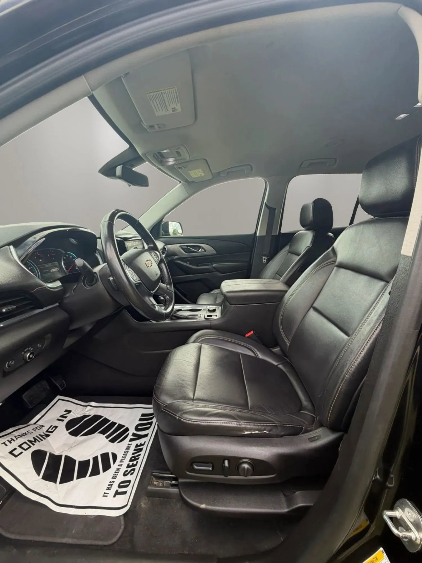 Used 2018 Chevrolet Traverse LT image 9