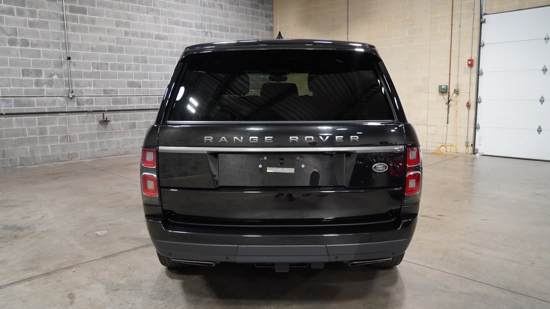 Used 2022 Land Rover Range Rover image 7