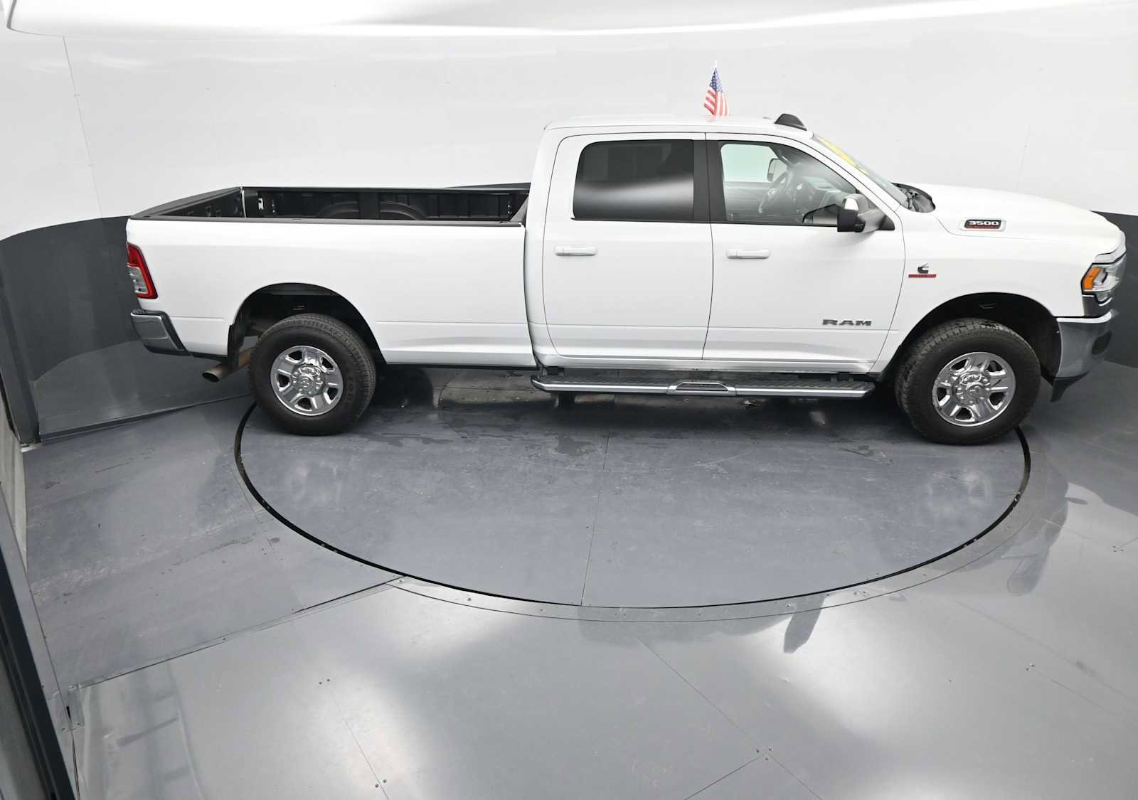 Used 2022 RAM 3500 Big Horn image 31