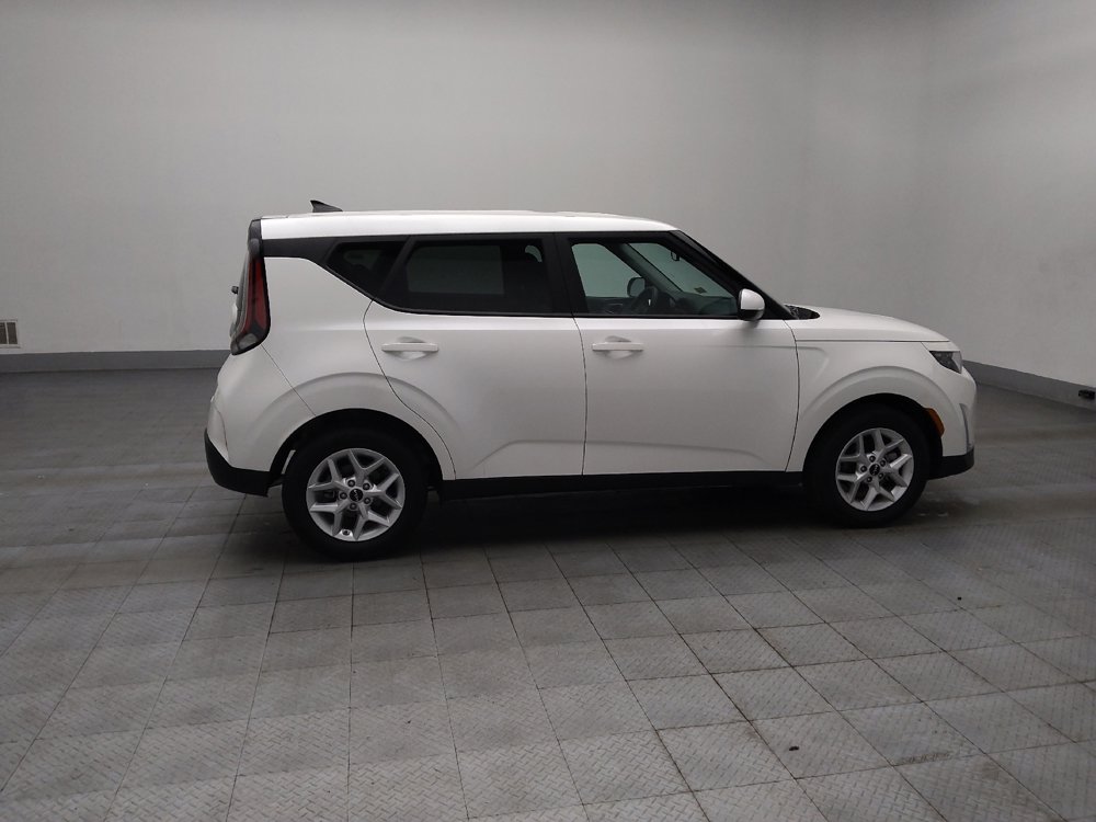 Used 2025 Kia Soul LX image 10