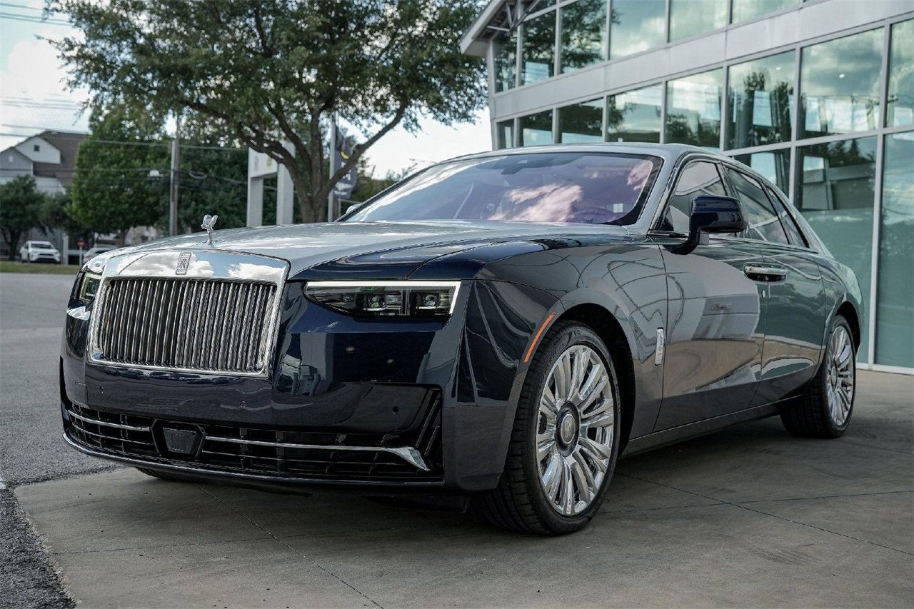 New 2025 Rolls-Royce Ghost image 6