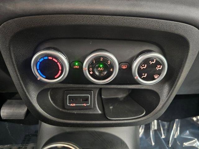 Used 2017 FIAT 500L Trekking FWD image 16