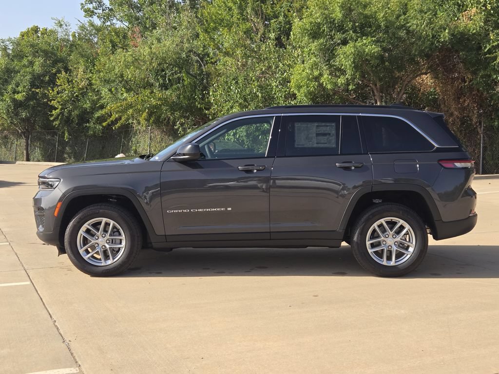 New 2026 Jeep Grand Cherokee Laredo X AWD/4WD image 8