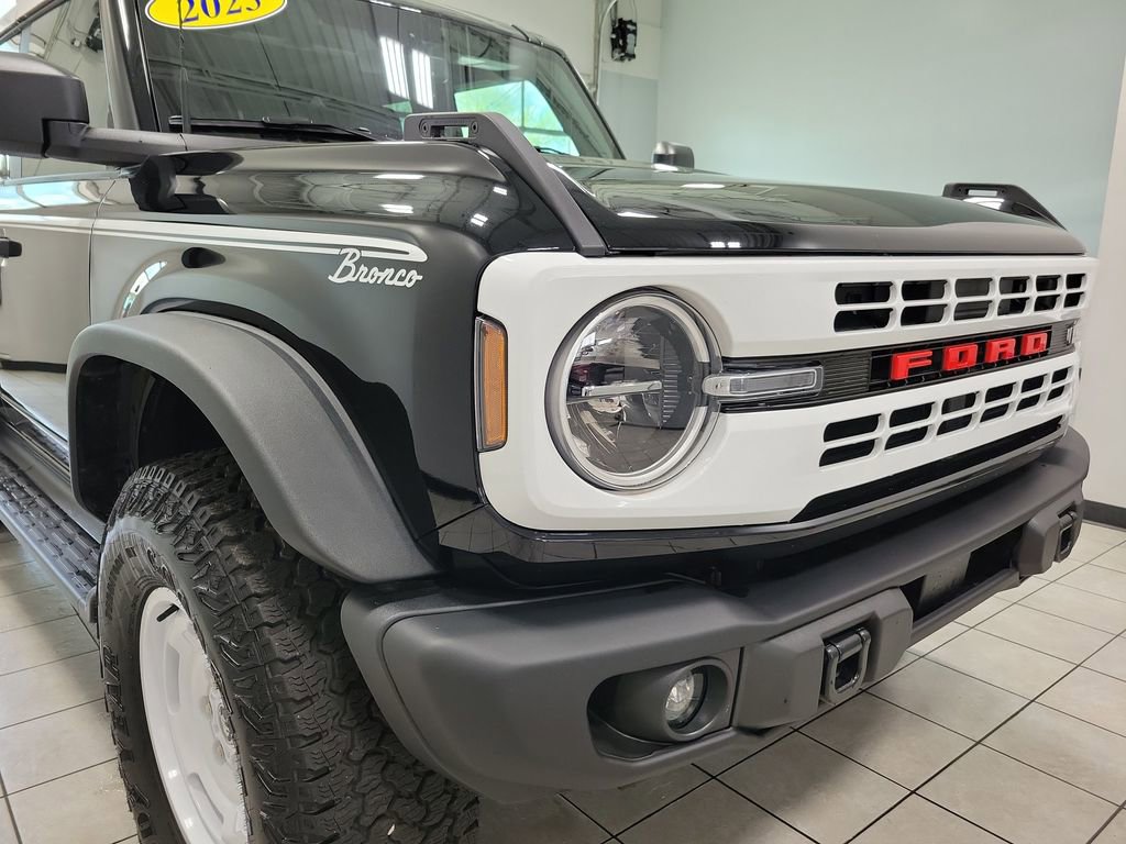 Used 2025 Ford Bronco Heritage Edition AWD/4WD image 23