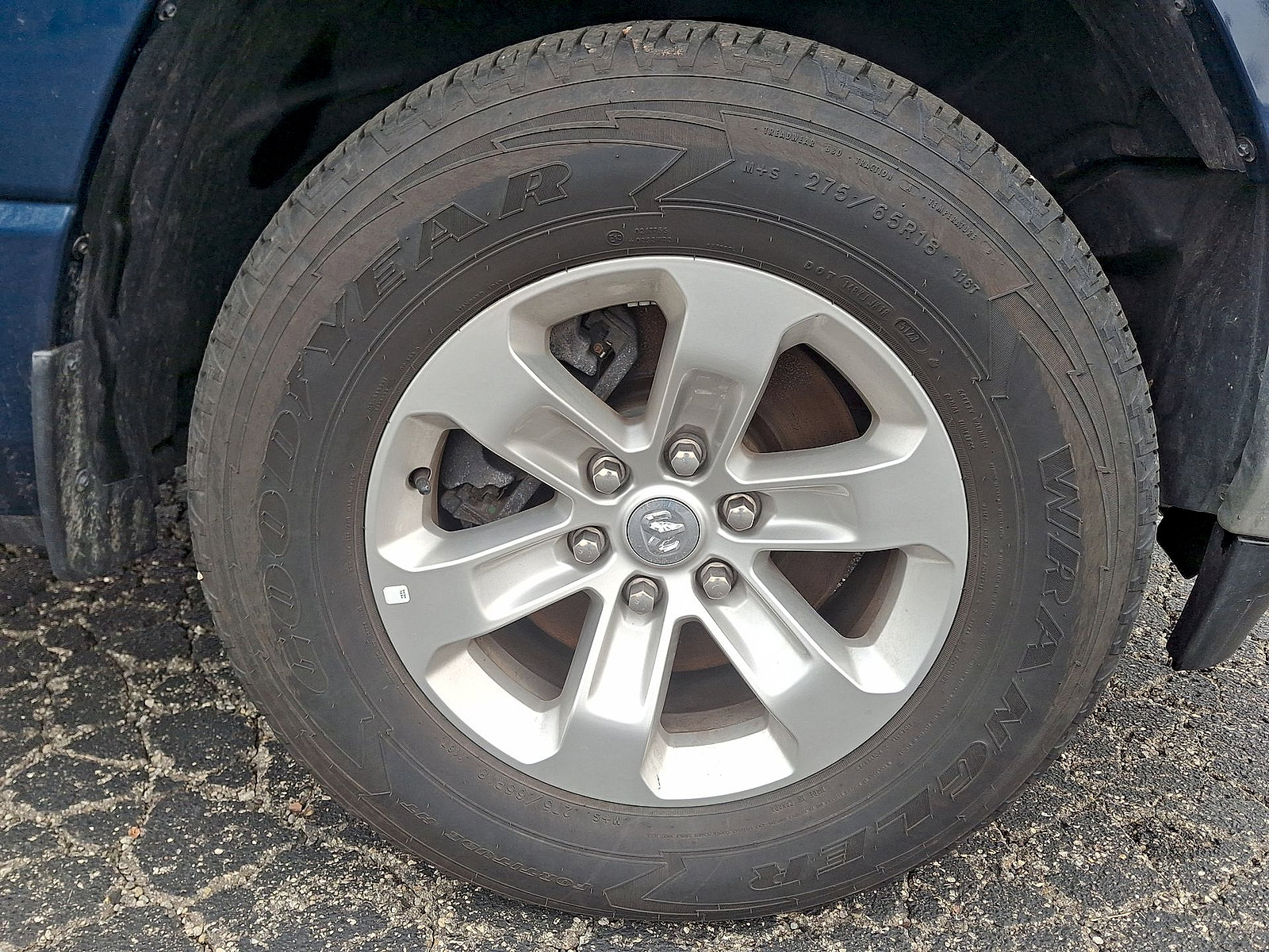 Used 2024 RAM 1500 Laramie RWD image 27
