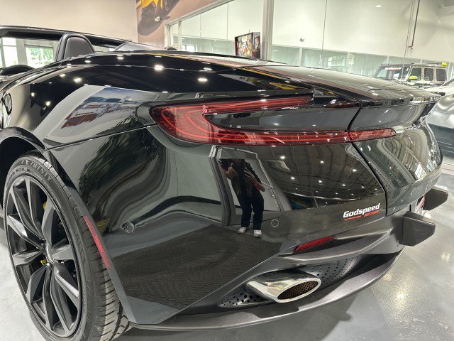 Used 2019 Aston Martin DB11 Volante RWD image 34