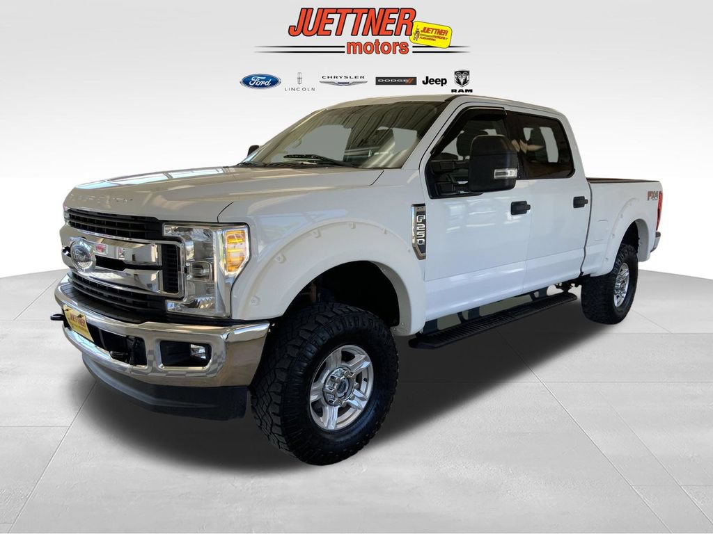 Used 2017 Ford F250 XLT w/ XLT Value Package AWD/4WD image 5