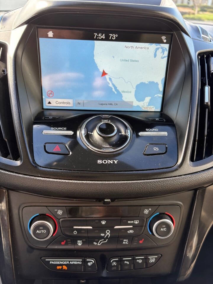 Used 2019 Ford Escape Titanium image 23