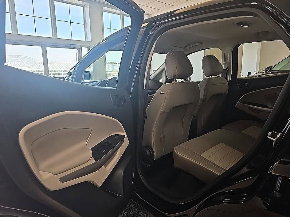 Used 2022 Ford EcoSport S image 24
