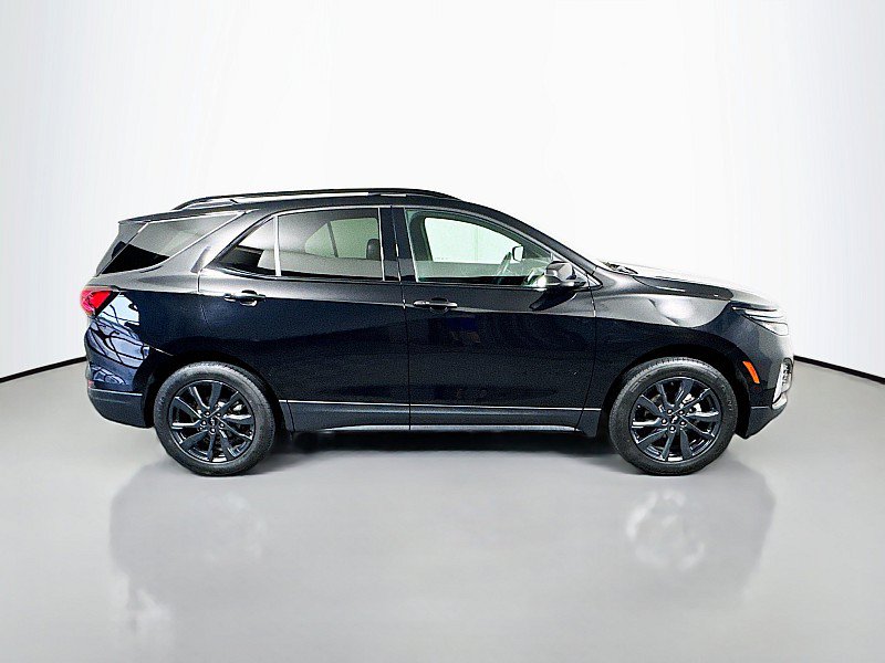 Used 2023 Chevrolet Equinox RS w/ LPO, Floor Liner Package AWD/4WD image 8