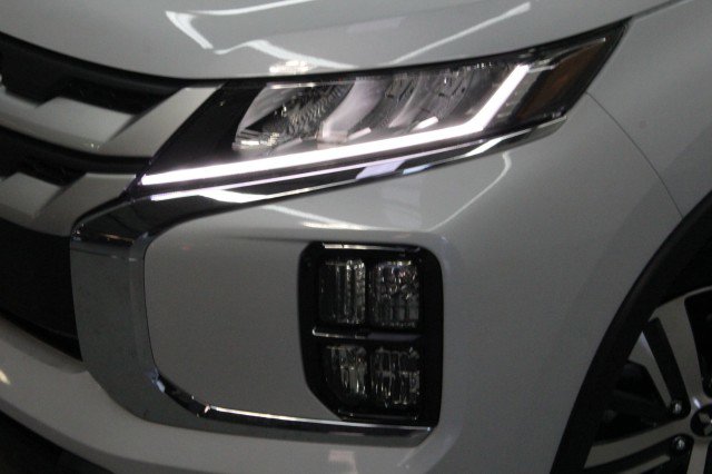 New 2026 Mitsubishi Outlander Sport ES image 2