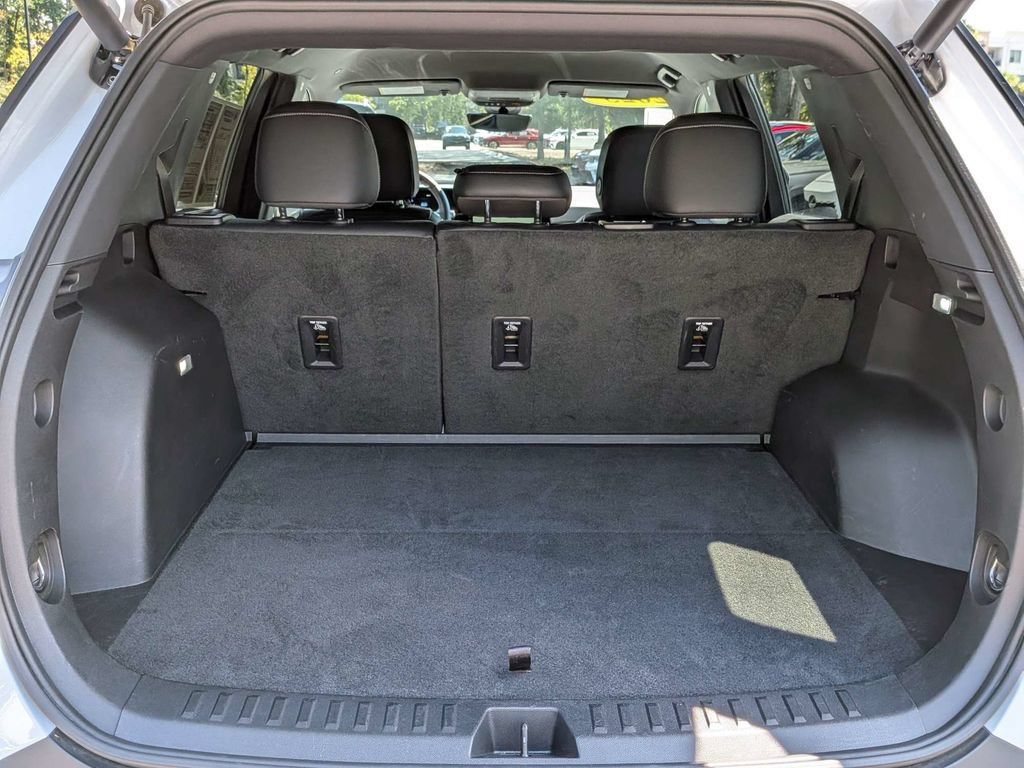 Used 2025 Chevrolet Equinox LT w/ Convenience Package II FWD image 14