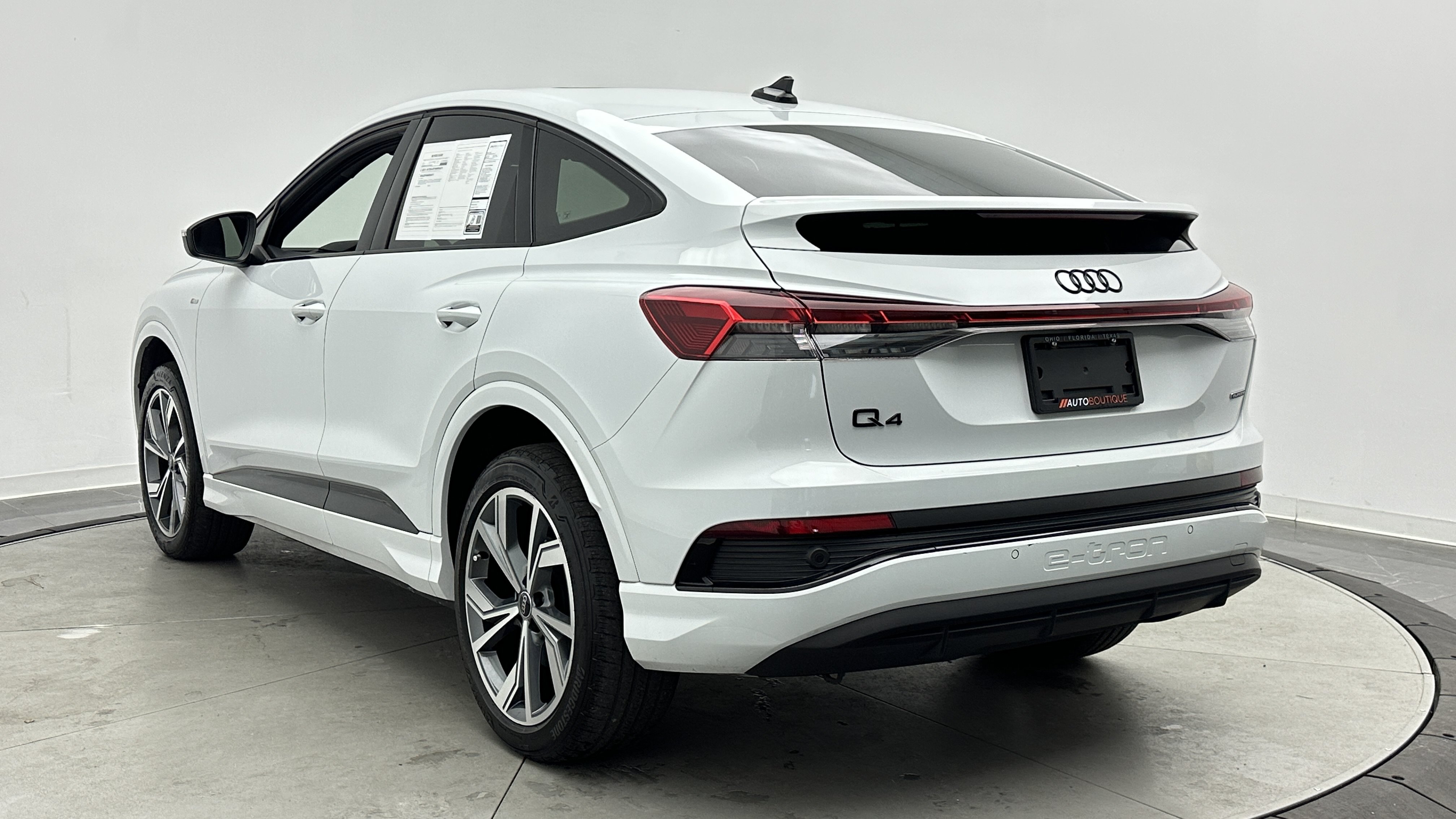 Used 2023 Audi Q4 e-tron Premium w/ Convenience Package AWD/4WD image 6