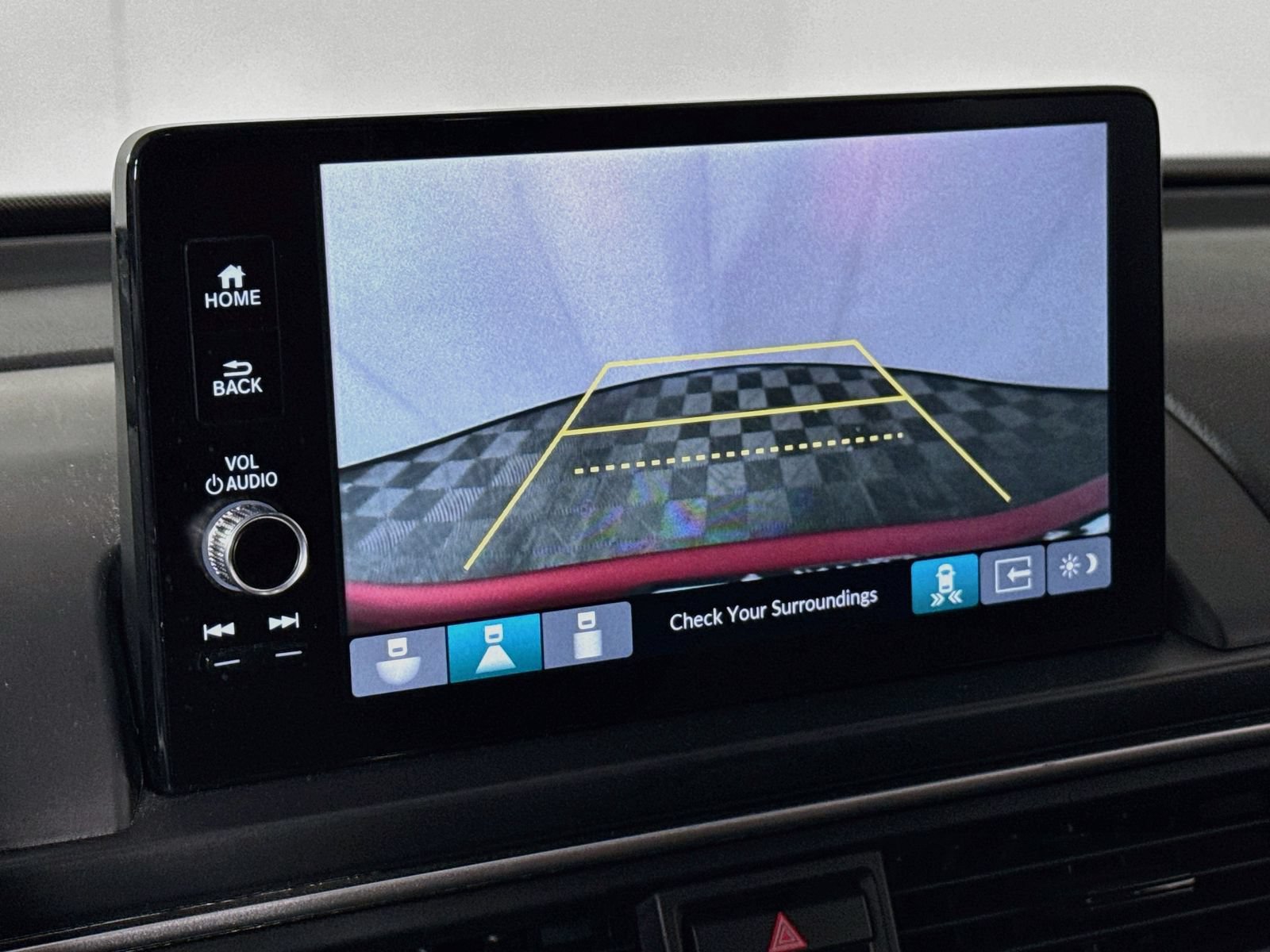 Certified 2024 Honda Pilot Touring image 17