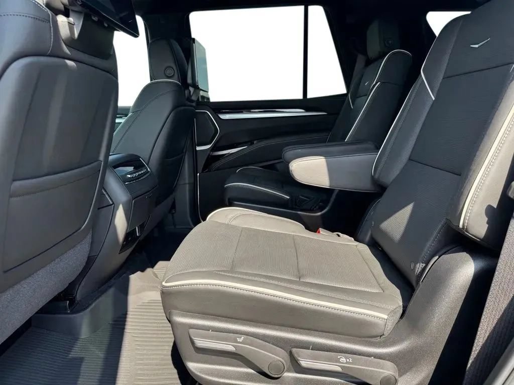 New 2026 Cadillac Escalade Sport w/ Touring Package AWD/4WD image 18