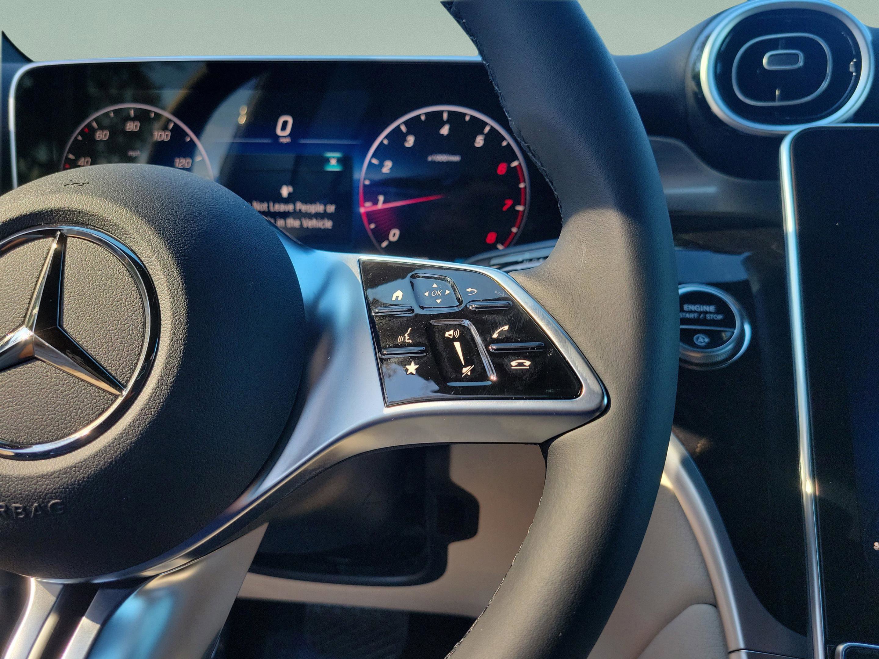 Certified 2026 Mercedes-Benz GLC 300 image 29