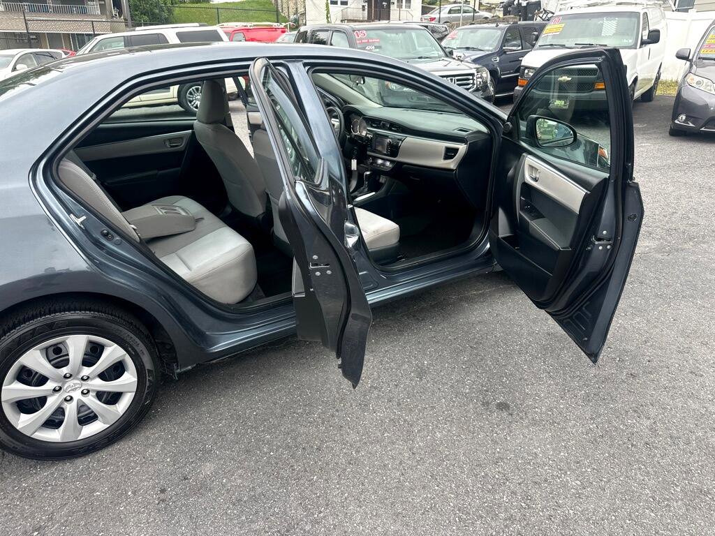 Used 2016 Toyota Corolla LE image 21