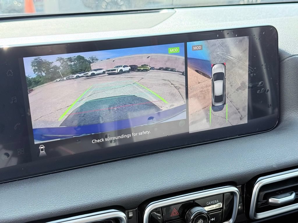 New 2026 Nissan Sentra SR w/ SR Premium Package FWD image 14