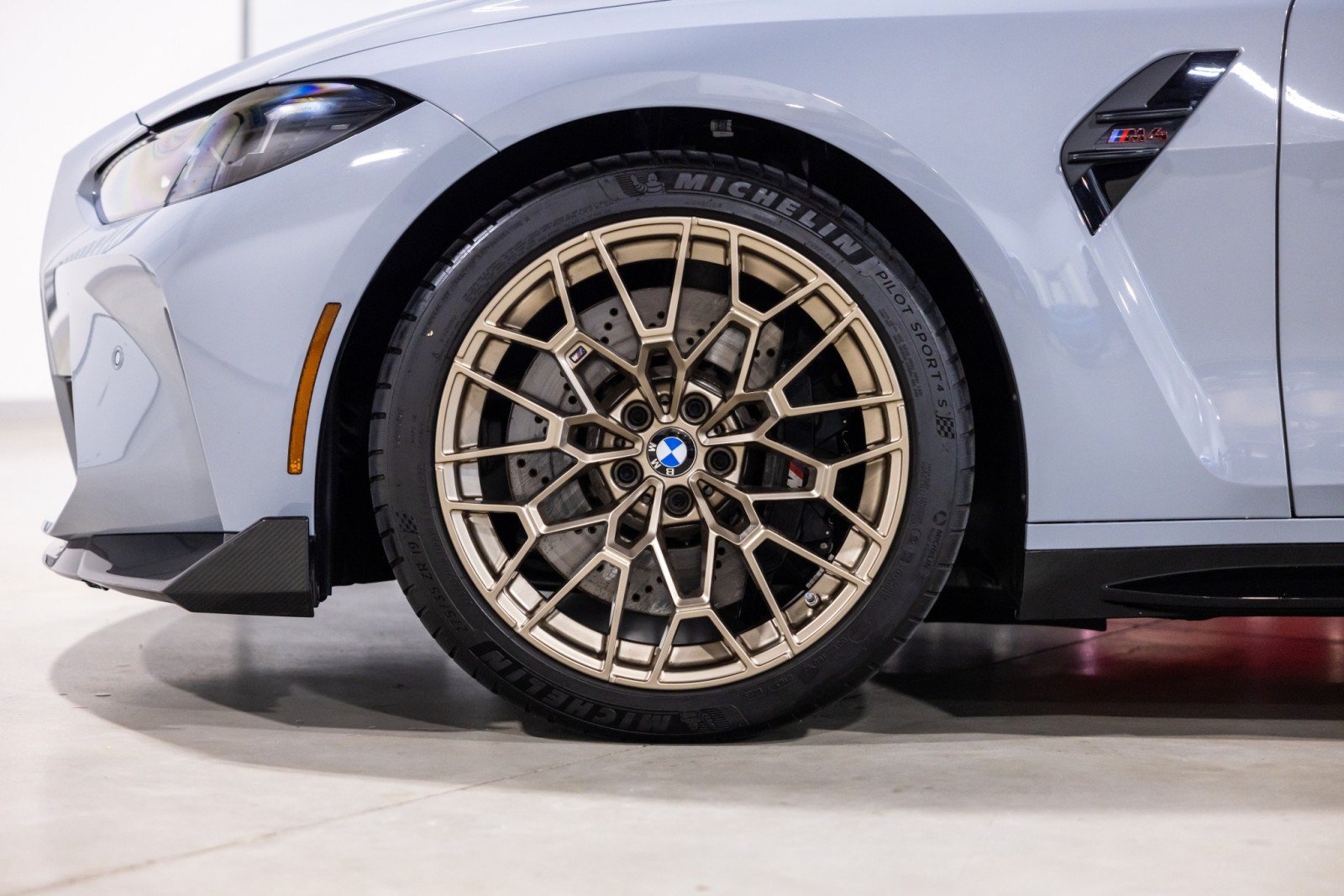 Used 2025 BMW M4 CS AWD/4WD image 21