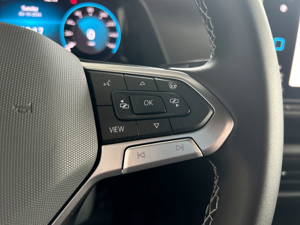 New 2025 Volkswagen Atlas Cross Sport SE image 18