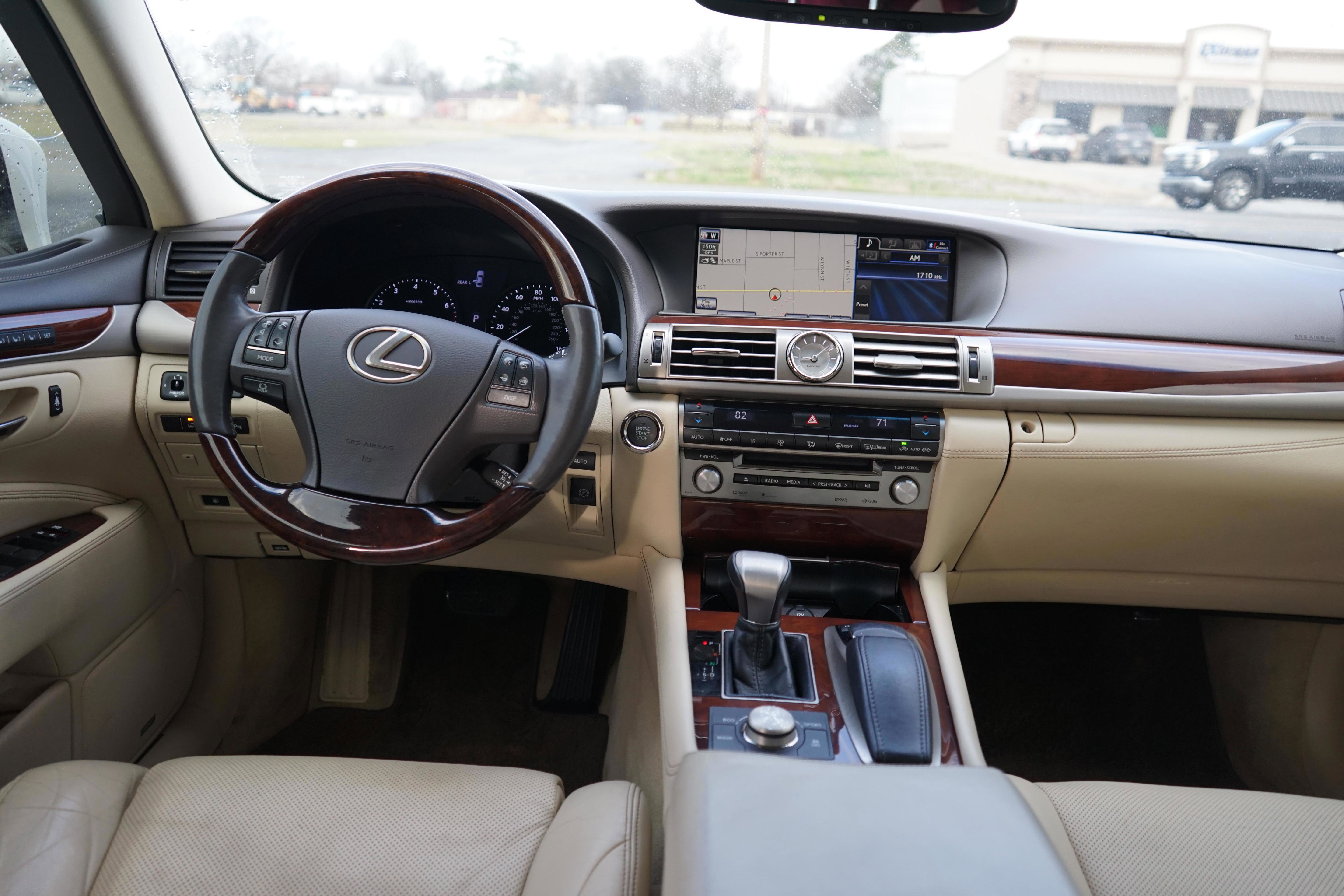 Used 2014 Lexus LS 460 w/ Comfort Package image 22