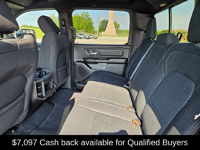 New 2026 RAM 1500 Express AWD/4WD image 24
