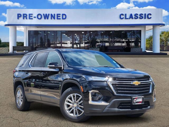Used 2023 Chevrolet Traverse LT