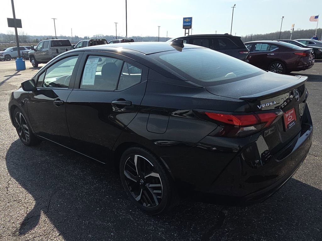 Used 2024 Nissan Versa SR image 6