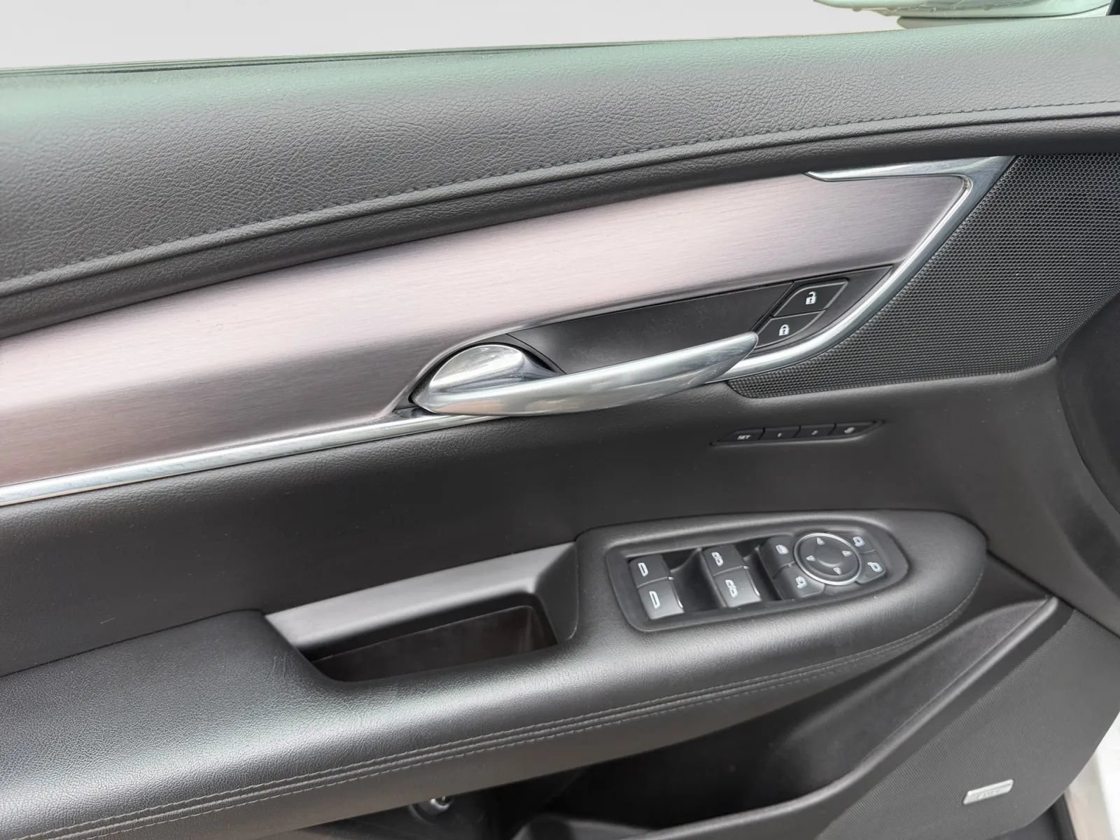 Used 2019 Cadillac XT5 Premium Luxury FWD image 13