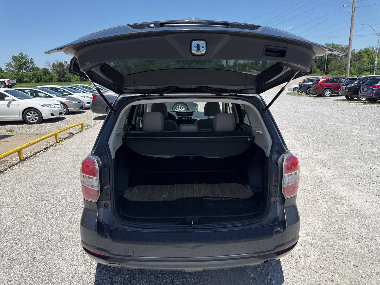 Used 2015 Subaru Forester 2.5i Premium AWD/4WD image 20