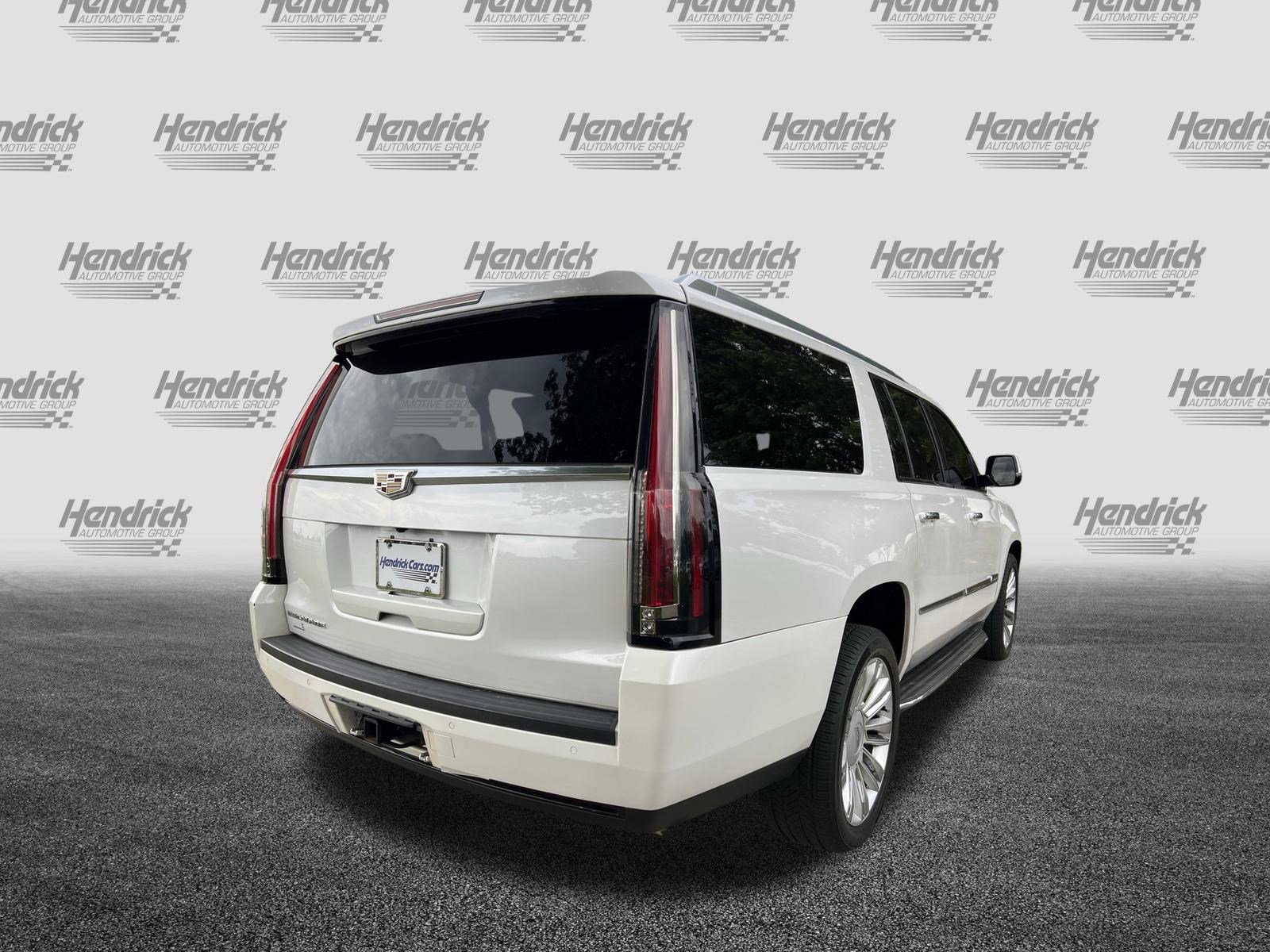 Used 2016 Cadillac Escalade ESV Luxury AWD/4WD image 11