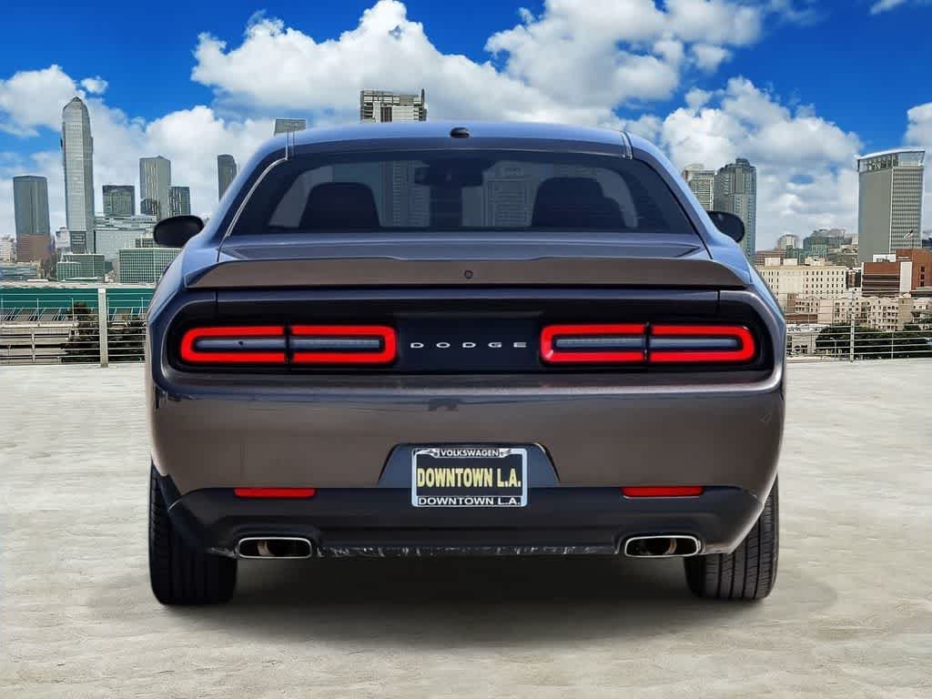 Used 2021 Dodge Challenger SXT RWD image 5