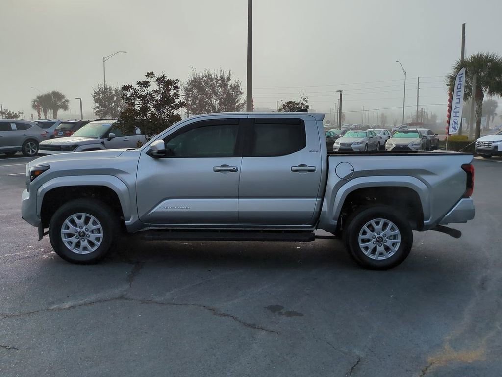 Used 2025 Toyota Tacoma SR5 image 8
